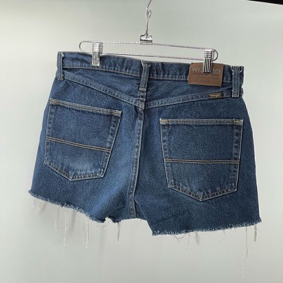Wrangler shorts size 32 waist - Picture 4 of 11